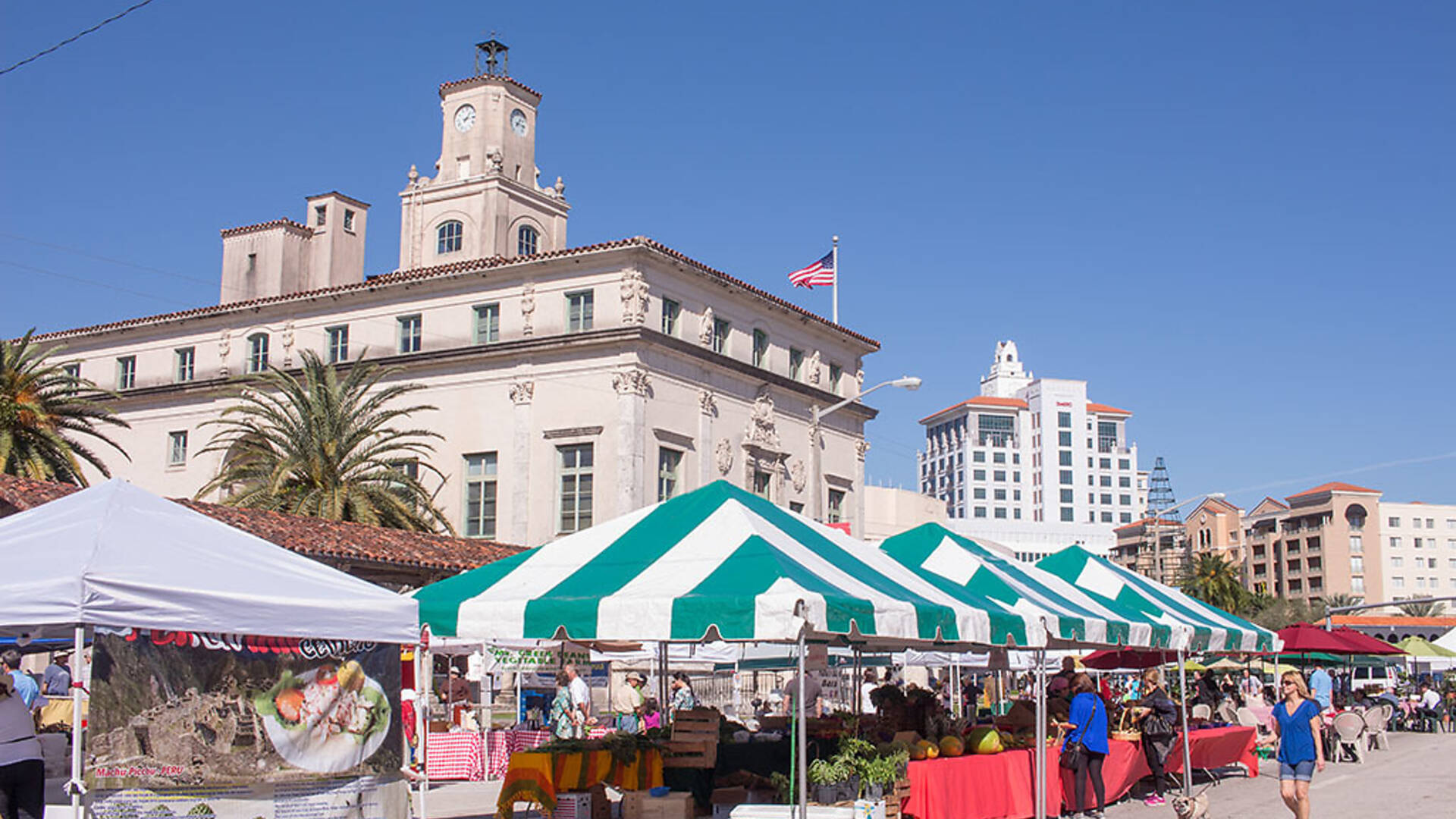 Coral Gables Farmers’ Market Shopping in Coral Gables, Miami