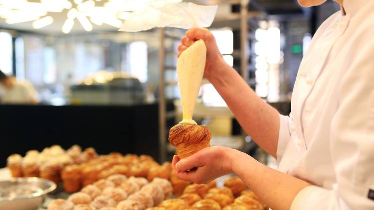 Filling Cruffins at Lune Croissanterie