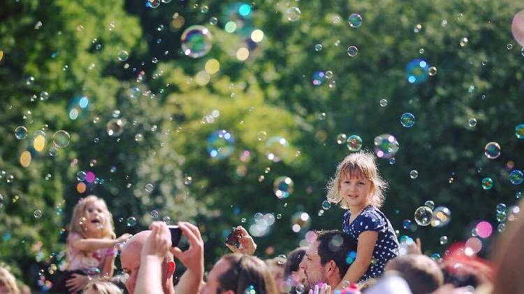 Kids festival bubbles