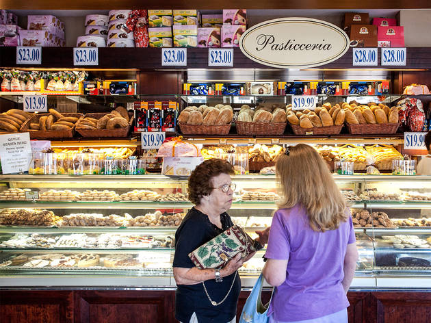 Customers at Pasticceria Papa Customers at Pasticceria Papa