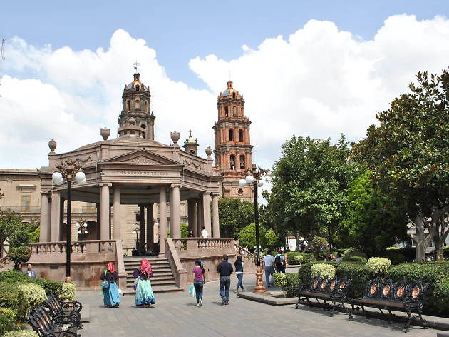 Plaza Fundadores Plaza Fundadores