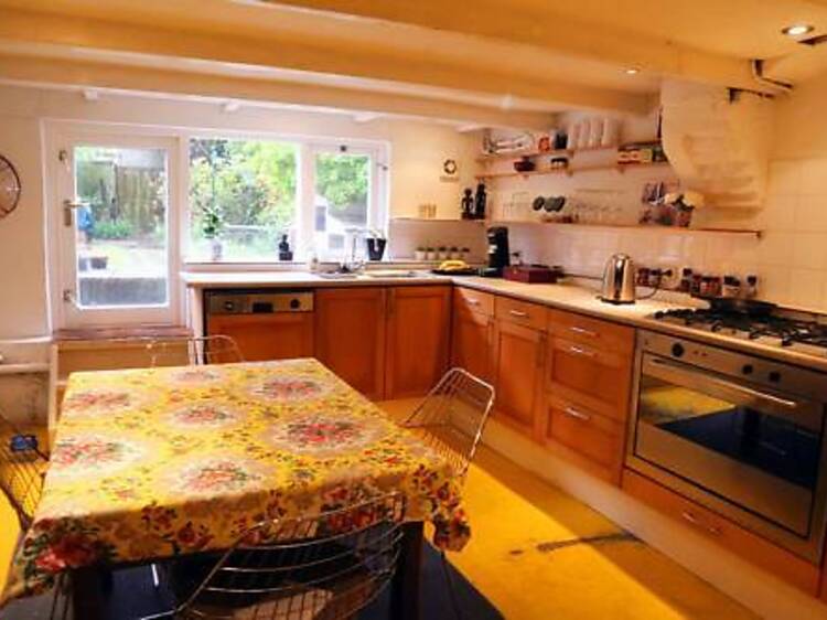 Perfectly located Amstel apartment