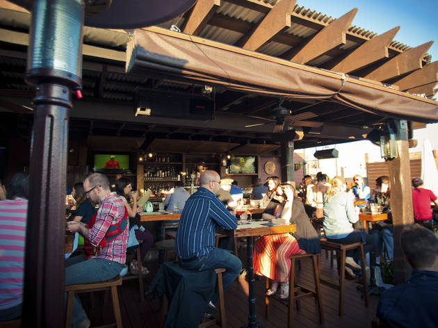 12 Best Beer Gardens For Outdoor Drinking In Chicago