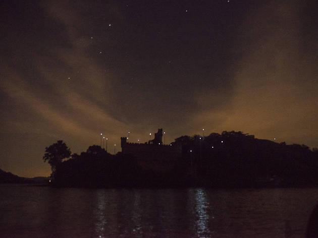 Lights fantastic transform crumbling castle on a Hudson River island Lights fantastic transform crumbling castle on a Hudson River island