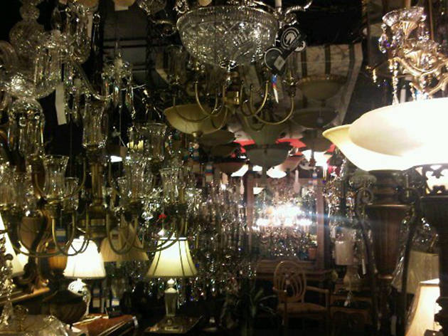 light fixture stores