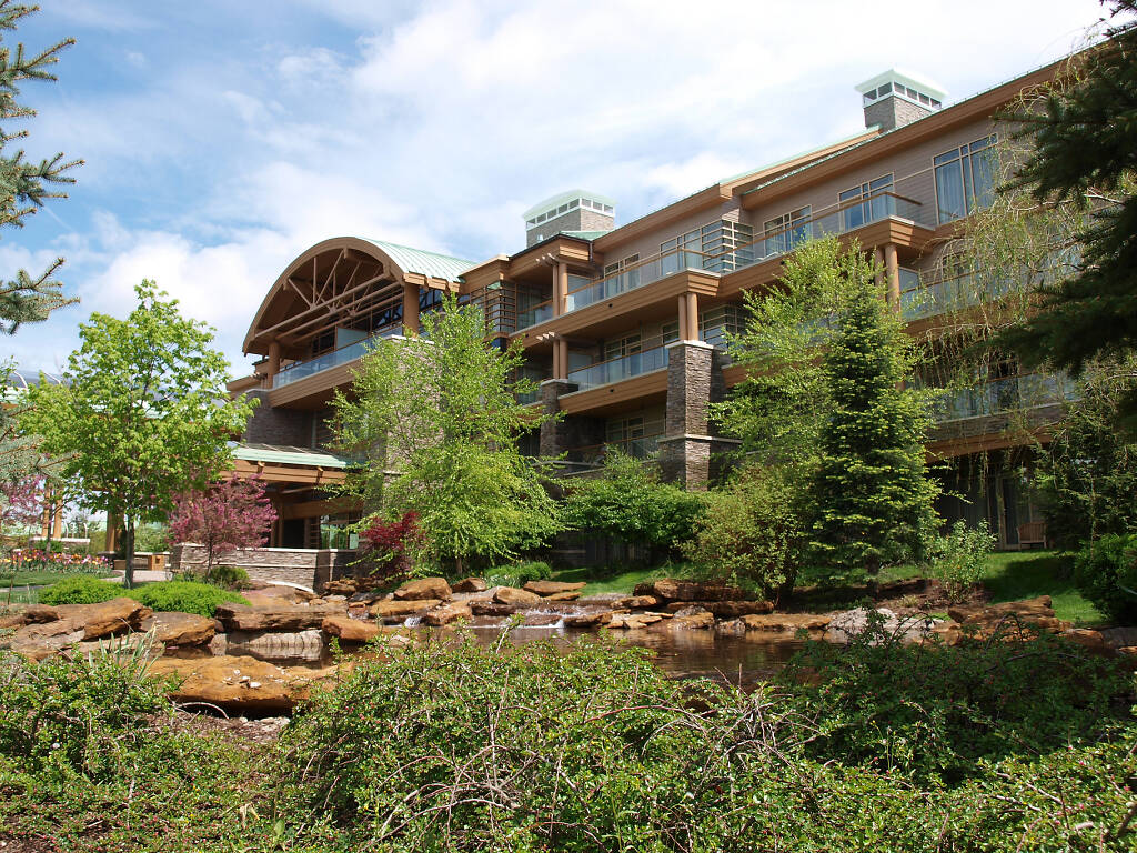 9 Best Upstate New York Resorts for a Relaxing City Getaway