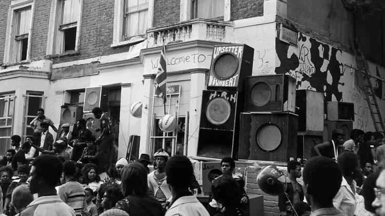 1973: The soundsystems arrive