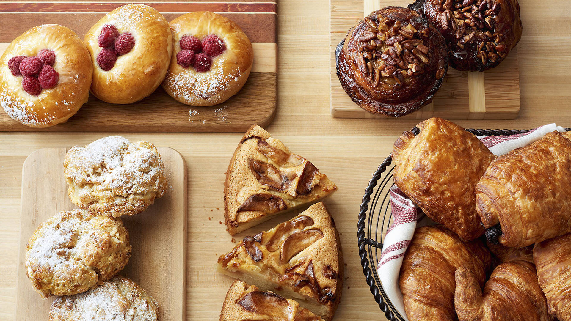 Bittersweet Pastry Shop | Restaurants in Lake View, Chicago