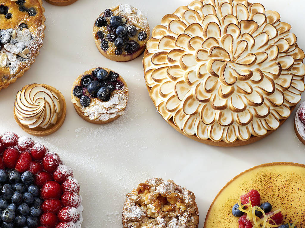 22 Amazing Bakeries in Chicago For Cakes, Pastries and Coffee
