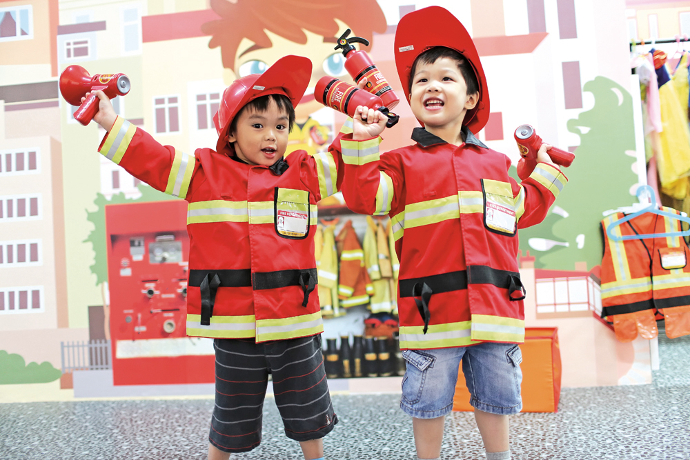 pretend play indoor playground