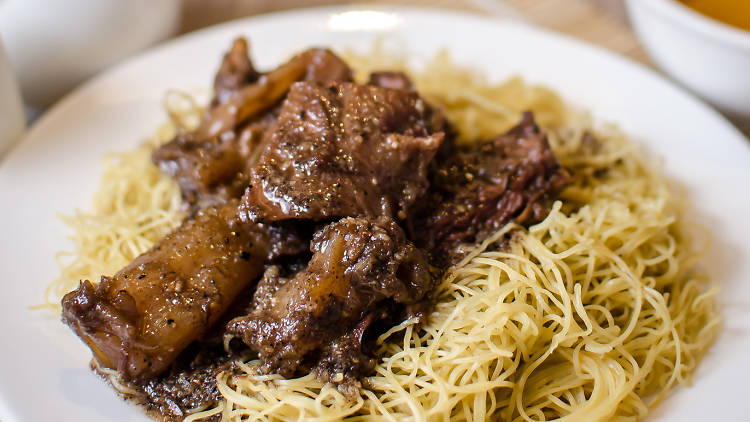 Mak's Chee beef brisket and tendon noodles