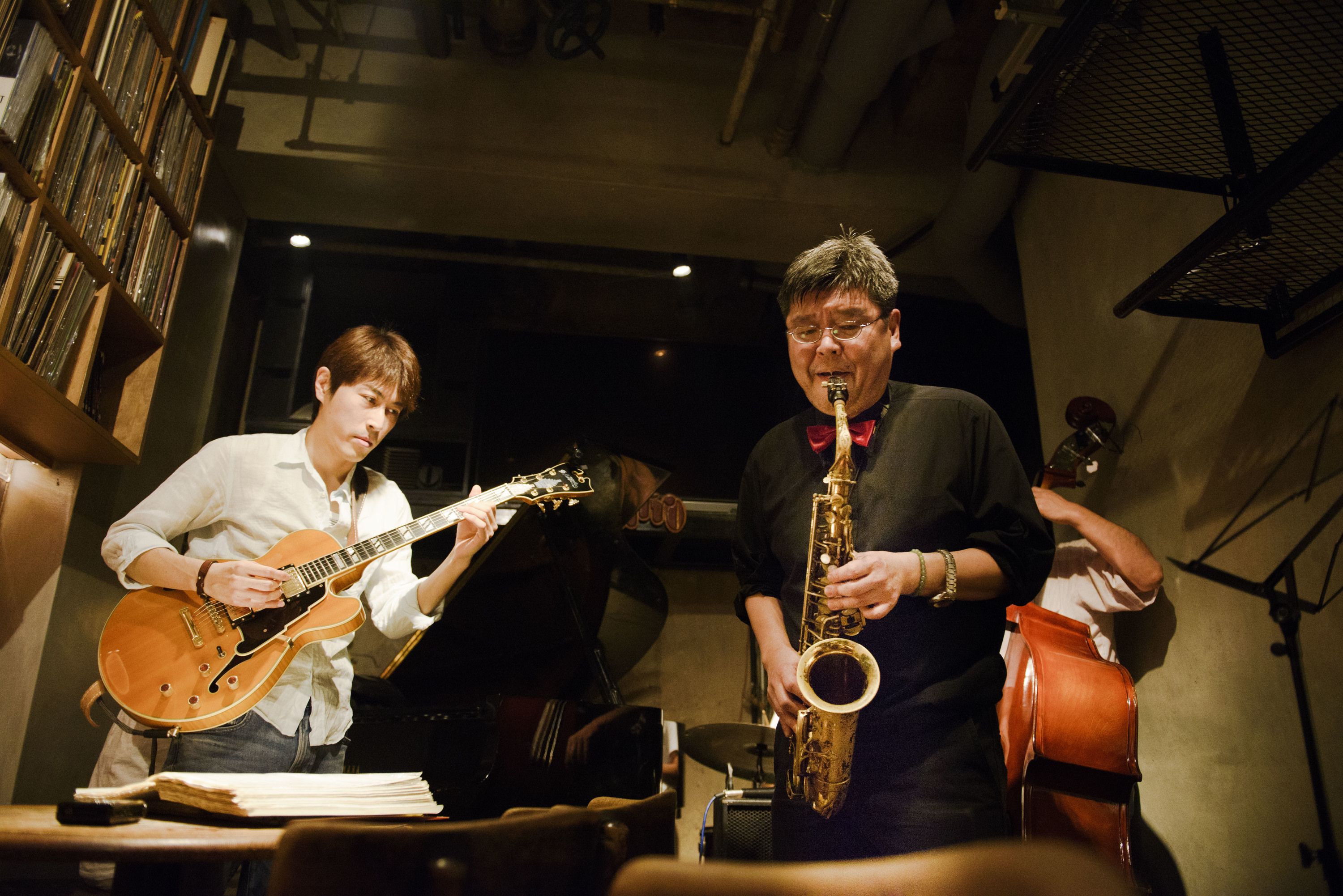 song bar in tokyo