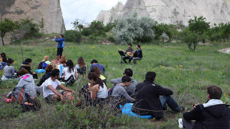 Cappadox festivali doğa yürüyüşü ve açık hava konseri