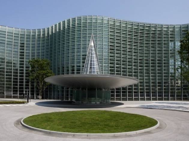 国立新美術館 国立新美術館