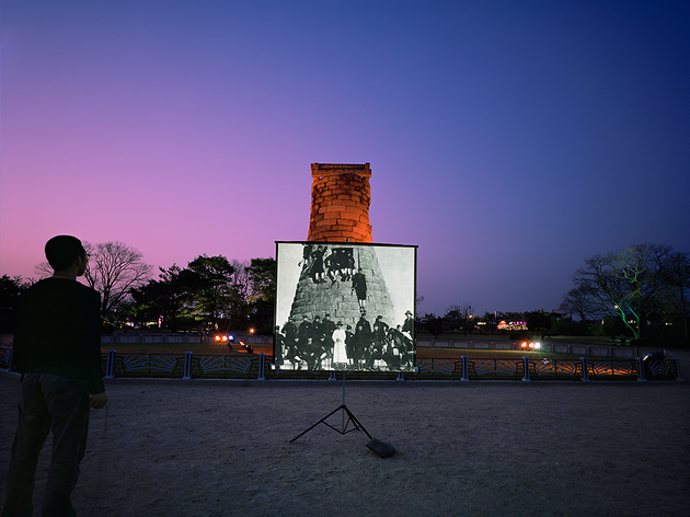 historic present001, 151x190(cm), c-print, 2009