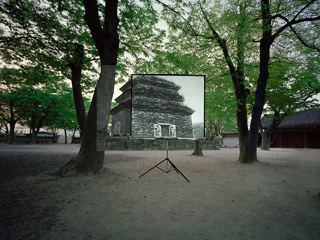 historic present011,160x127(cm), digital c-print, 2009