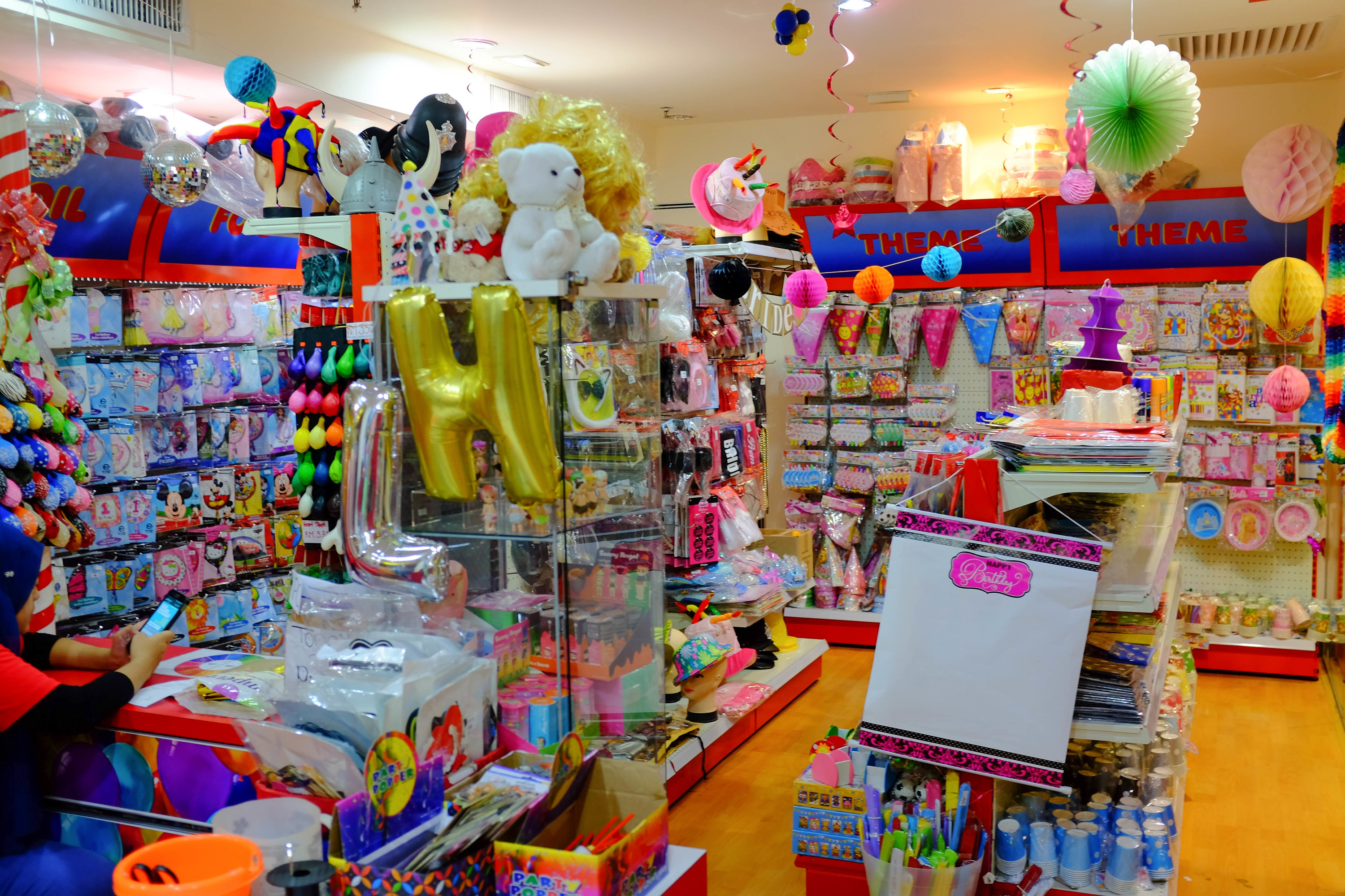 Balloon Buzz Shopping in Bangsar, Kuala Lumpur