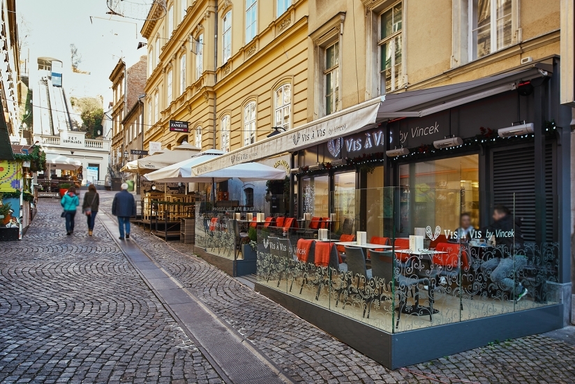 Vis à Vis Restaurants in Lower Town, Croatia