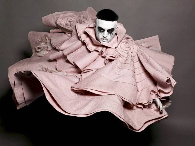 Cabaret_TrashingPerformance_Scottee_press2011.jpg Cabaret_TrashingPerformance_Scottee_press2011.jpg