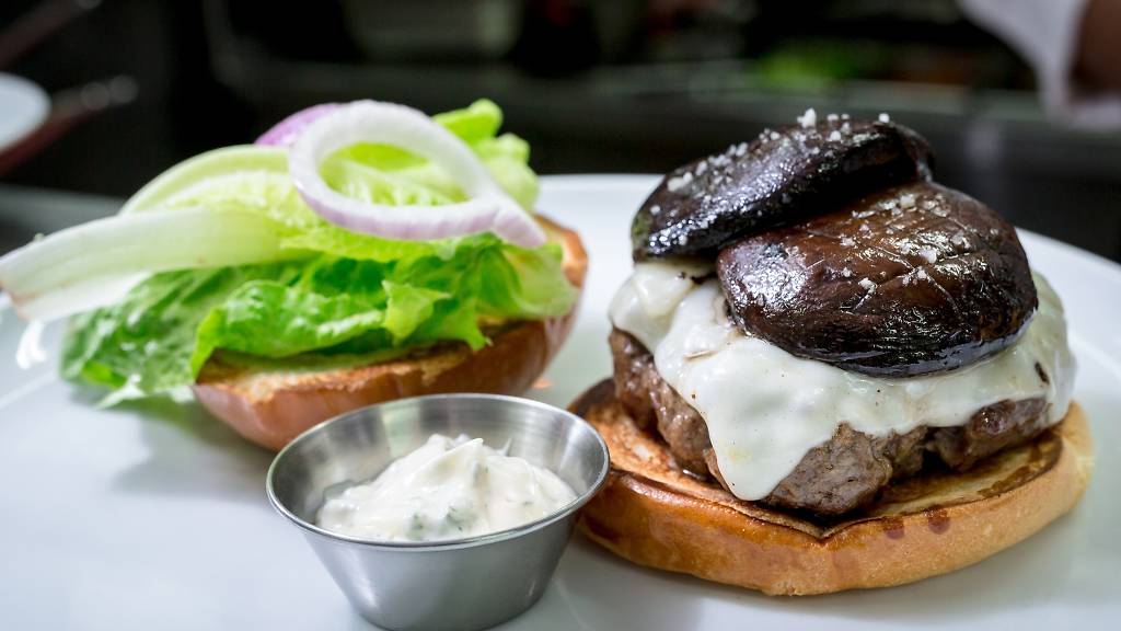 Sinta Bar Restaurants in HadarCarmel‏, Israel