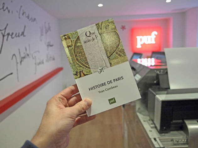 Une librairie PUF imprime les livres à la demande Une librairie PUF imprime les livres à la demande