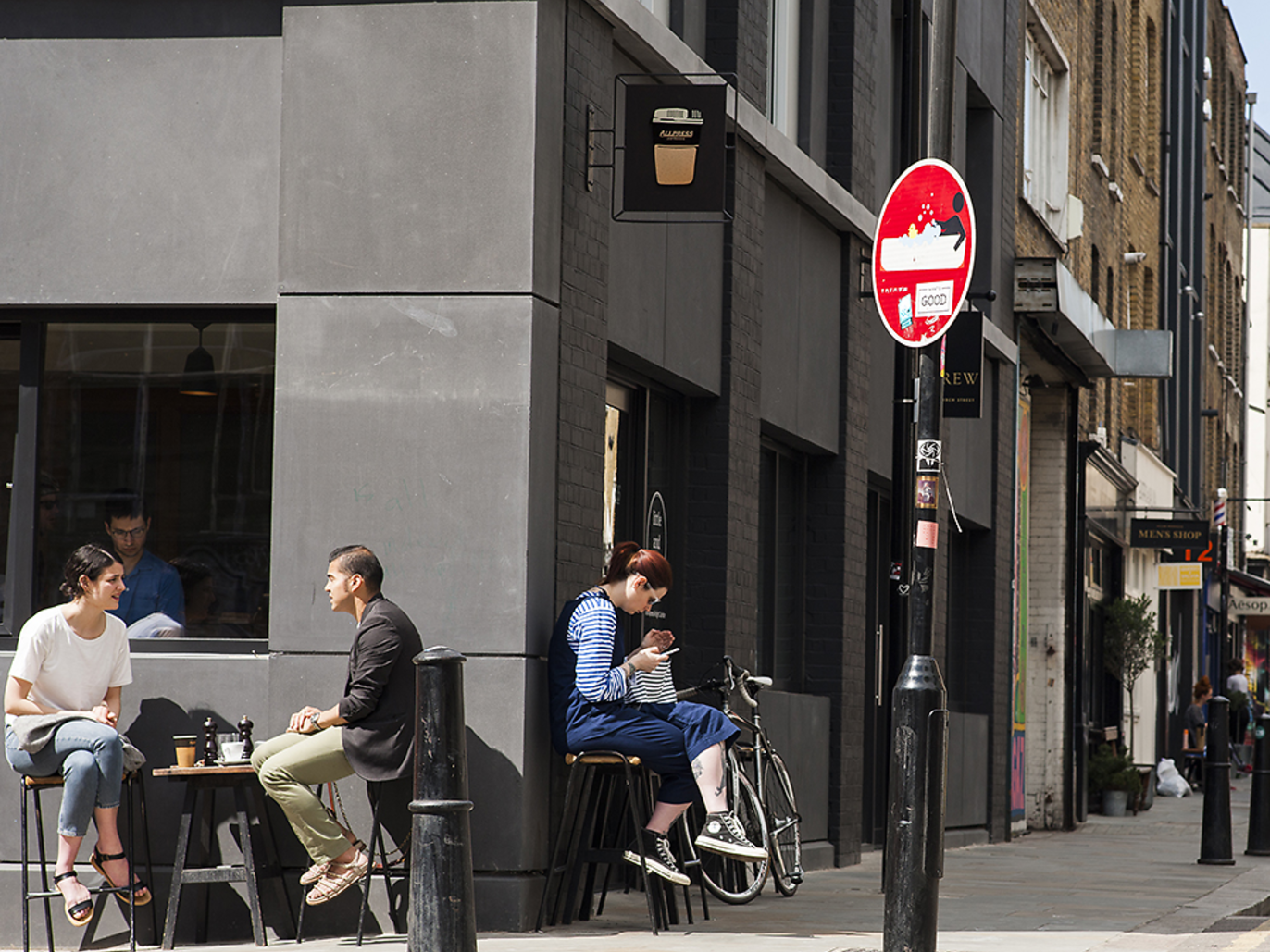 25 Best Coffee Shops in London for a Flat White, Cappuccino or Espresso