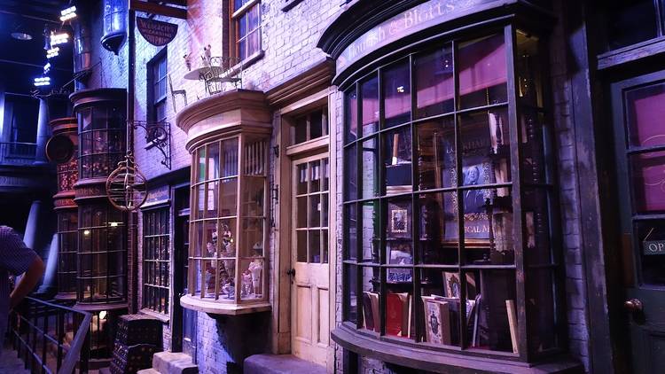 Décoration événementielle Harry Potter : Location d'éléments de décoration  thème du film Harry Potter. - Lib deco