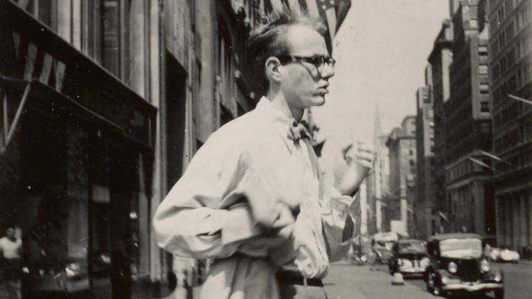 Adman Warhol Before Pop 2017 Art Gallery of New South Wales supplied photograph by Philip Pearlstein Andy Warhol in New York City c1949 (c) Smithsonian Institution