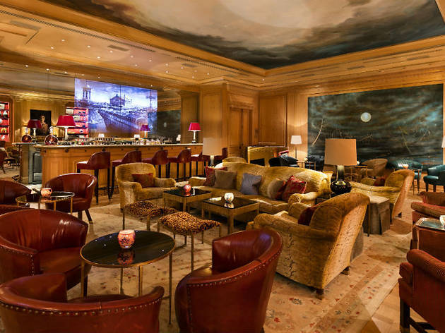 Le Bar Du Bristol Bars And Pubs In La Madeleine Paris
