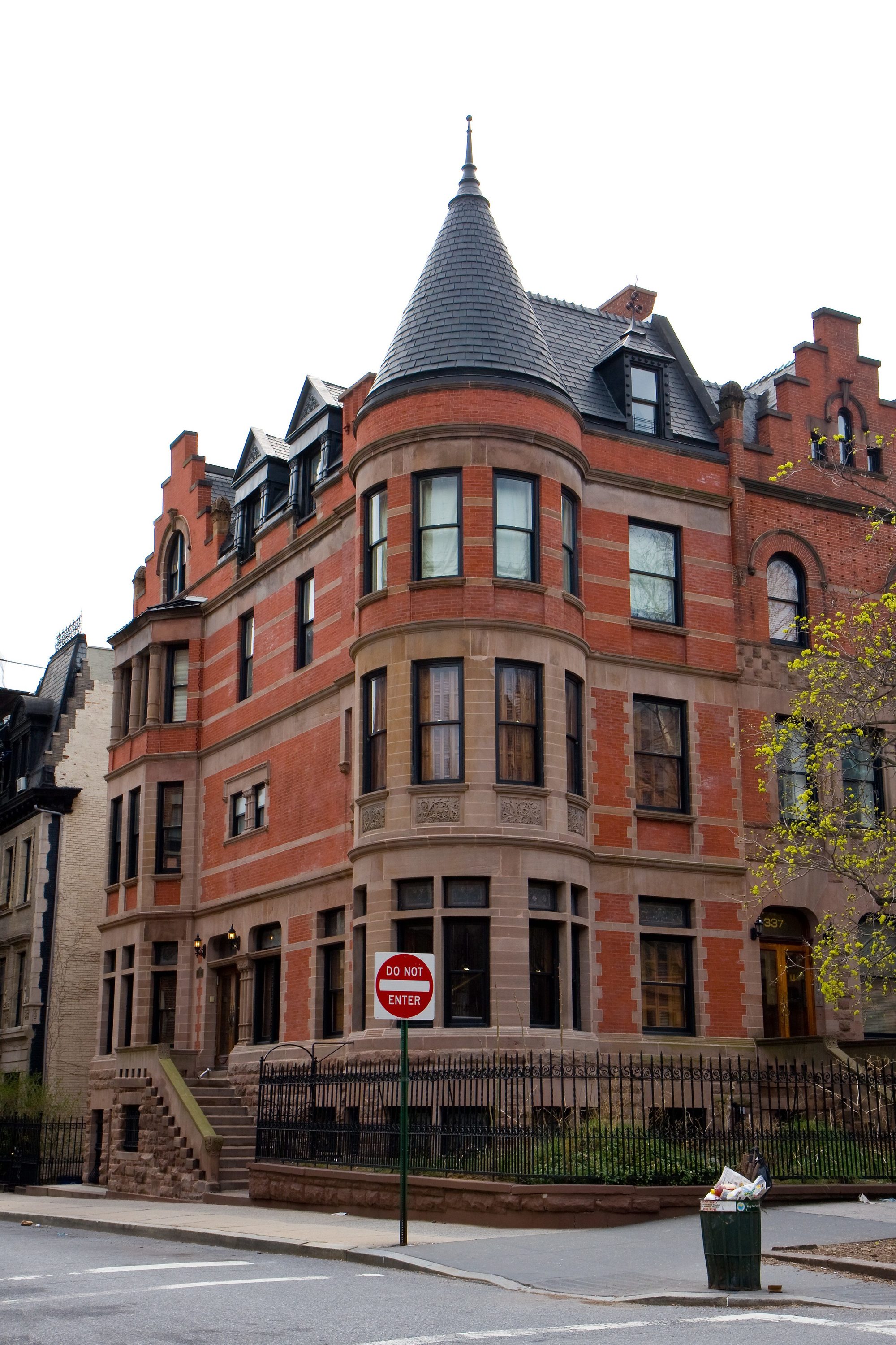 Friends TV Show Apartment Building in New York City | Vertical Photo of the  Friends Apartment Building in NYC | New York City TV Landmarks