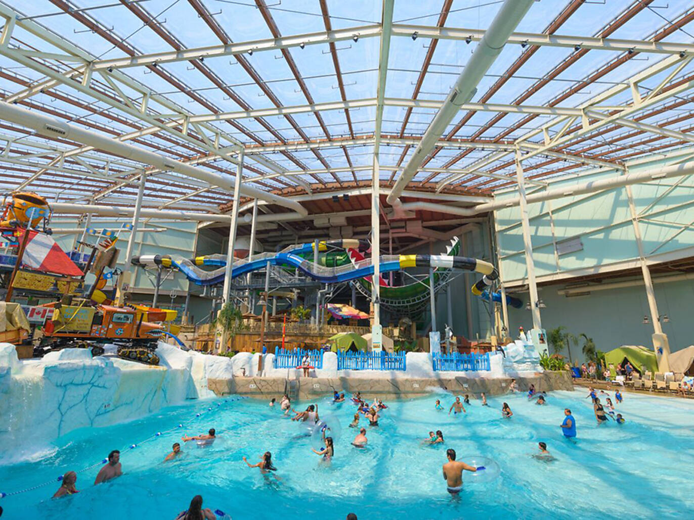 14 Best Indoor Water Parks in the USA Year-Round Splashing