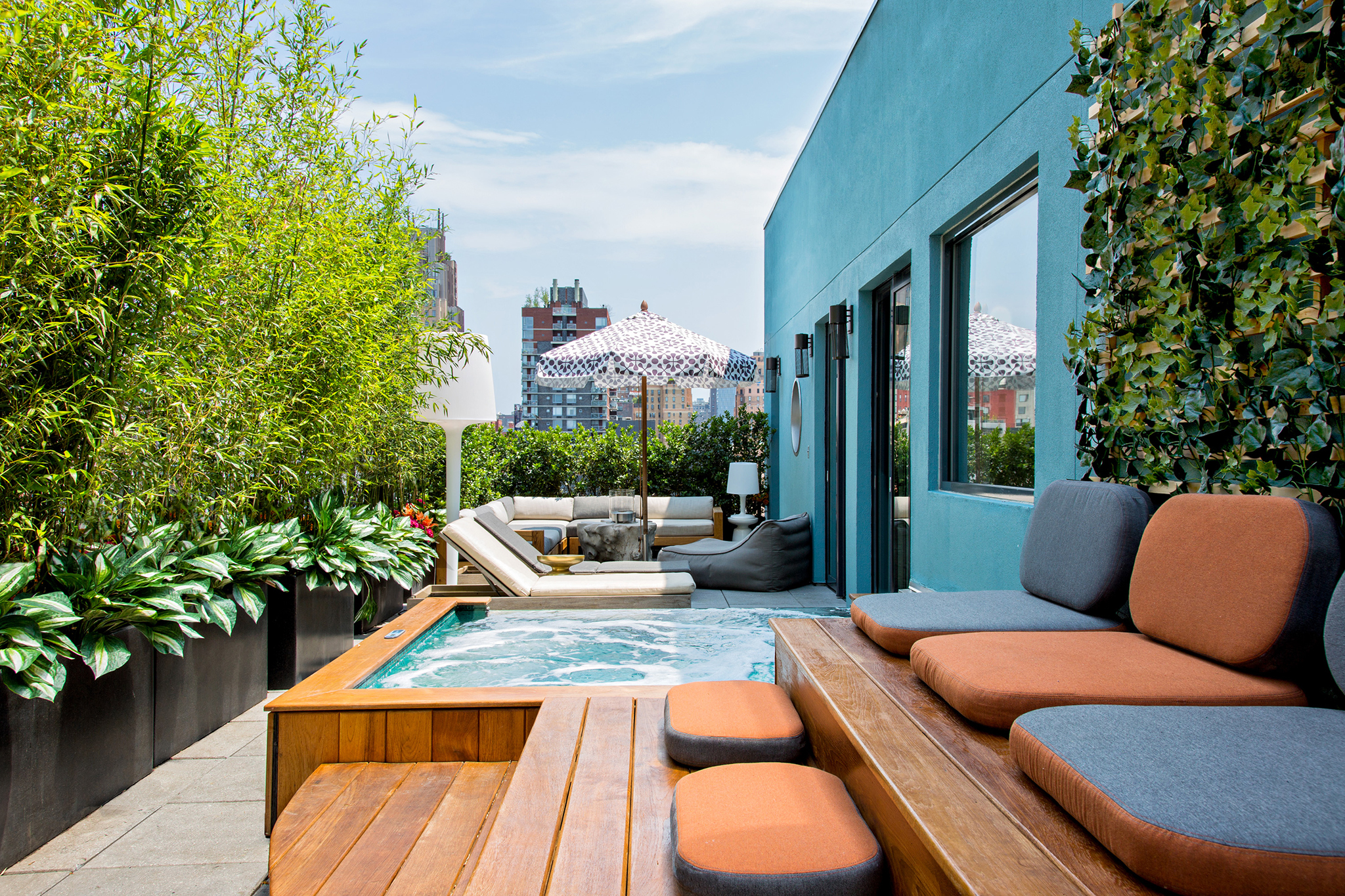 10 Best Nyc Hotels With Jacuzzis In Room For A Relaxing Trip