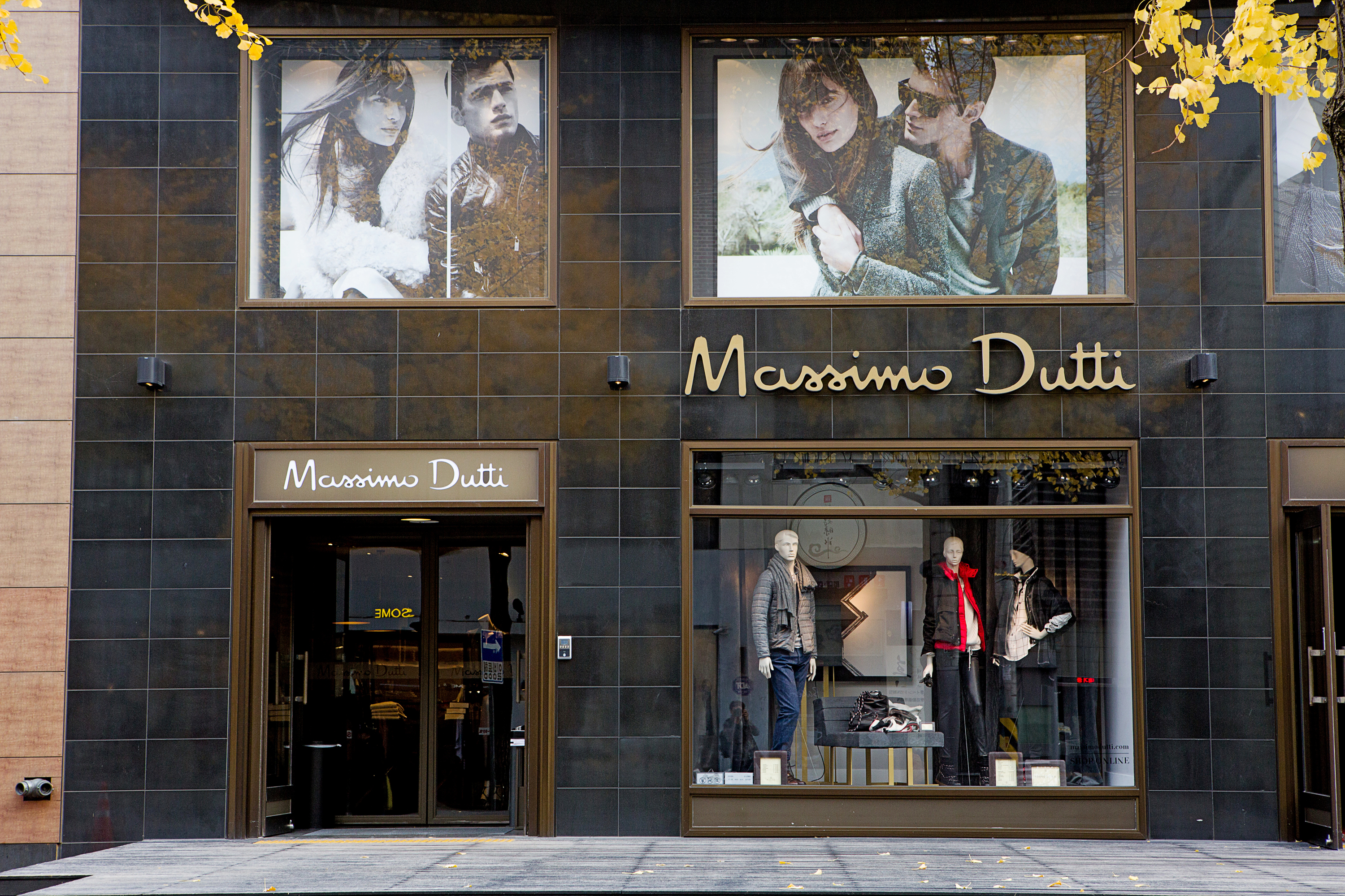 Massimo Dutti | Shopping in Sinsa-dong 