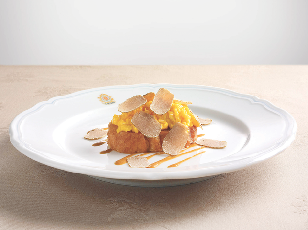 5 Hong Kong white truffle menus to try this season - featured image 5 Hong Kong white truffle menus to try this season - featured image
