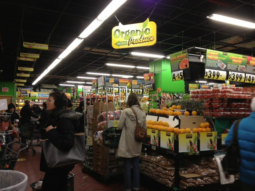 Best grocery stores open on Thanksgiving in every neighborhood