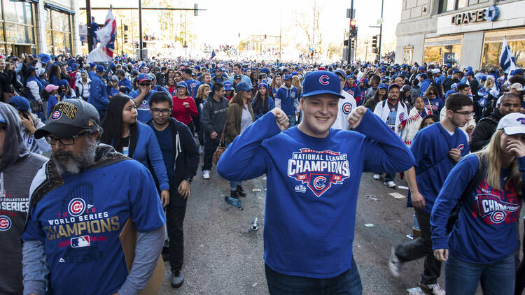 Chicago Cubs championship parade brings record attendance