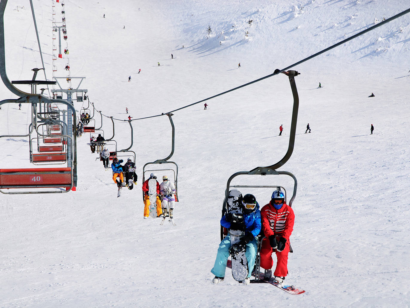 17 Best Ski and Snowboard Resorts Near Chicago To Visit This Winter