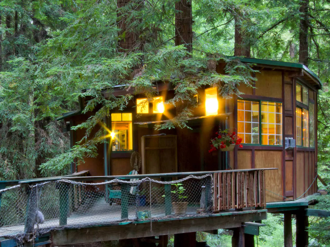 8 Amazing Treehouse Airbnbs Worth the Drive from Los Angeles for 2023 ...