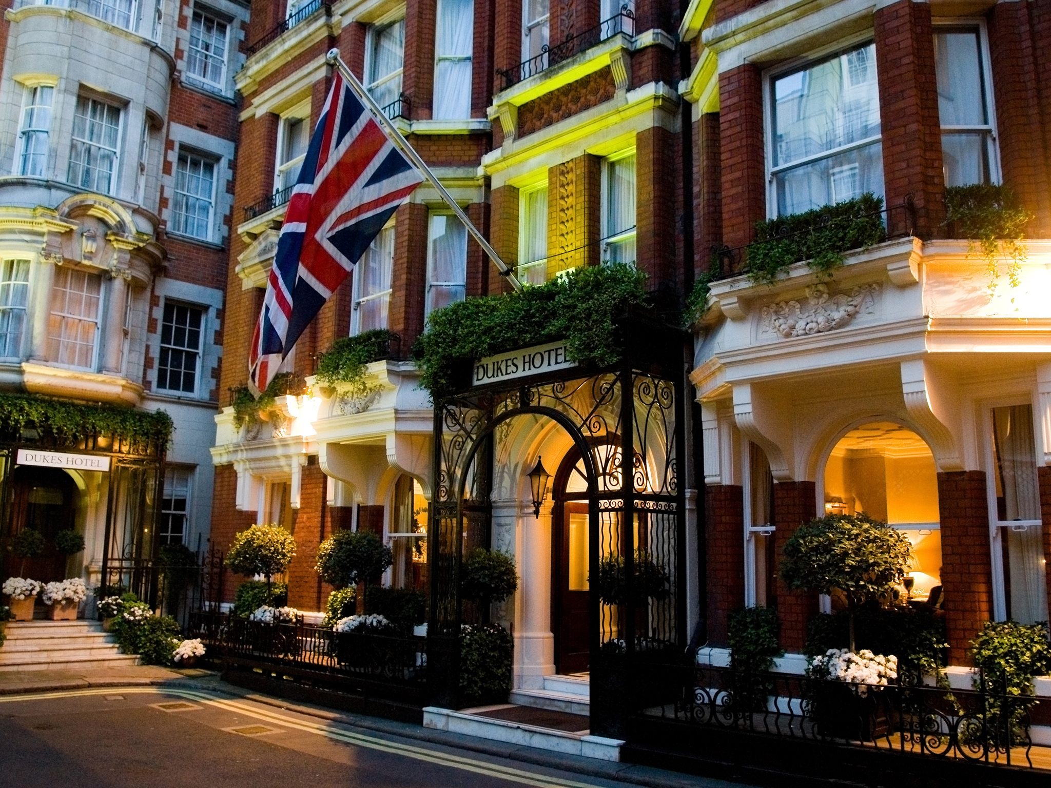 The best hotels near Buckingham Palace - Time Out London