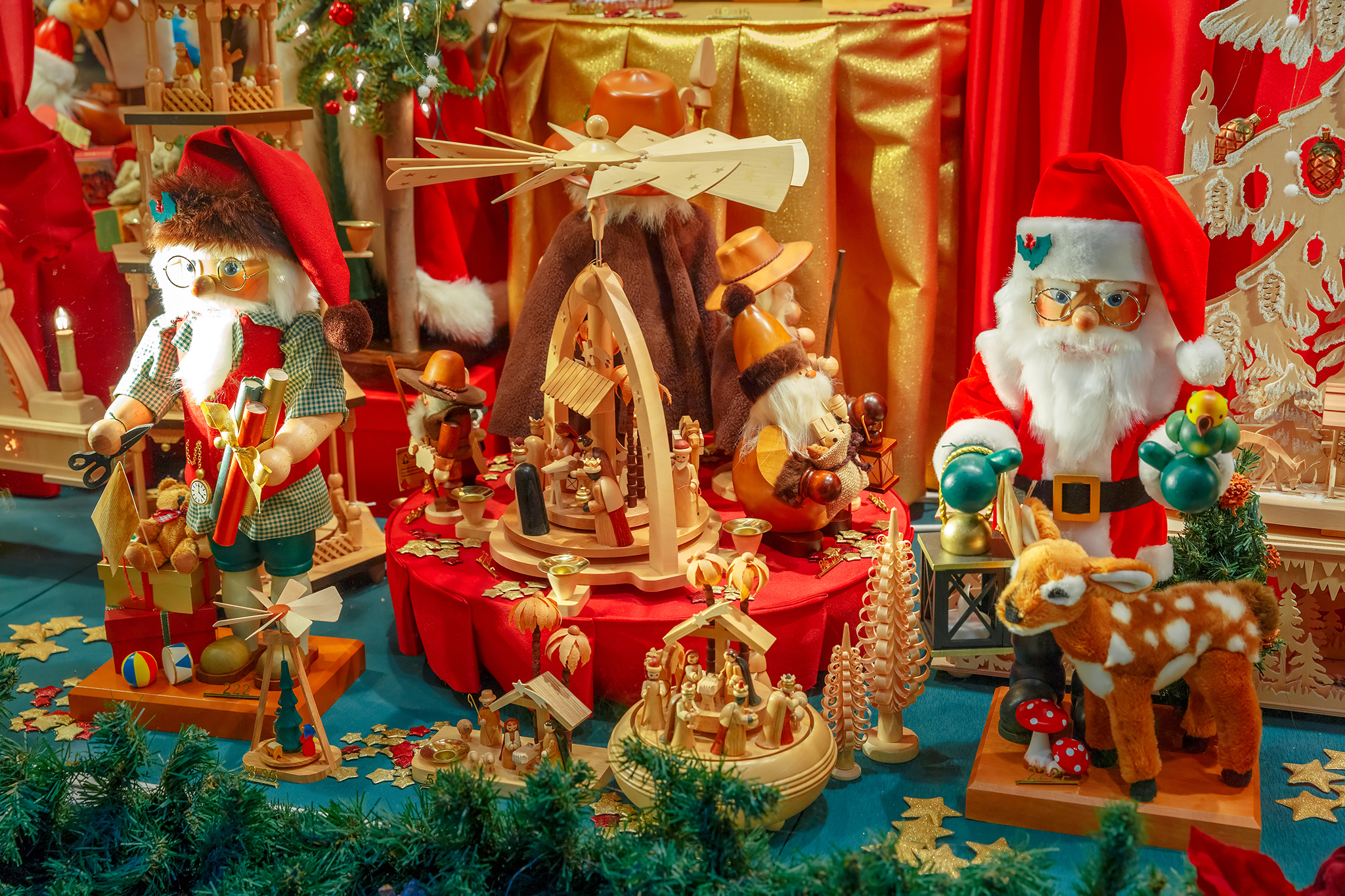 Best Christmas window displays from NYC's departments stores