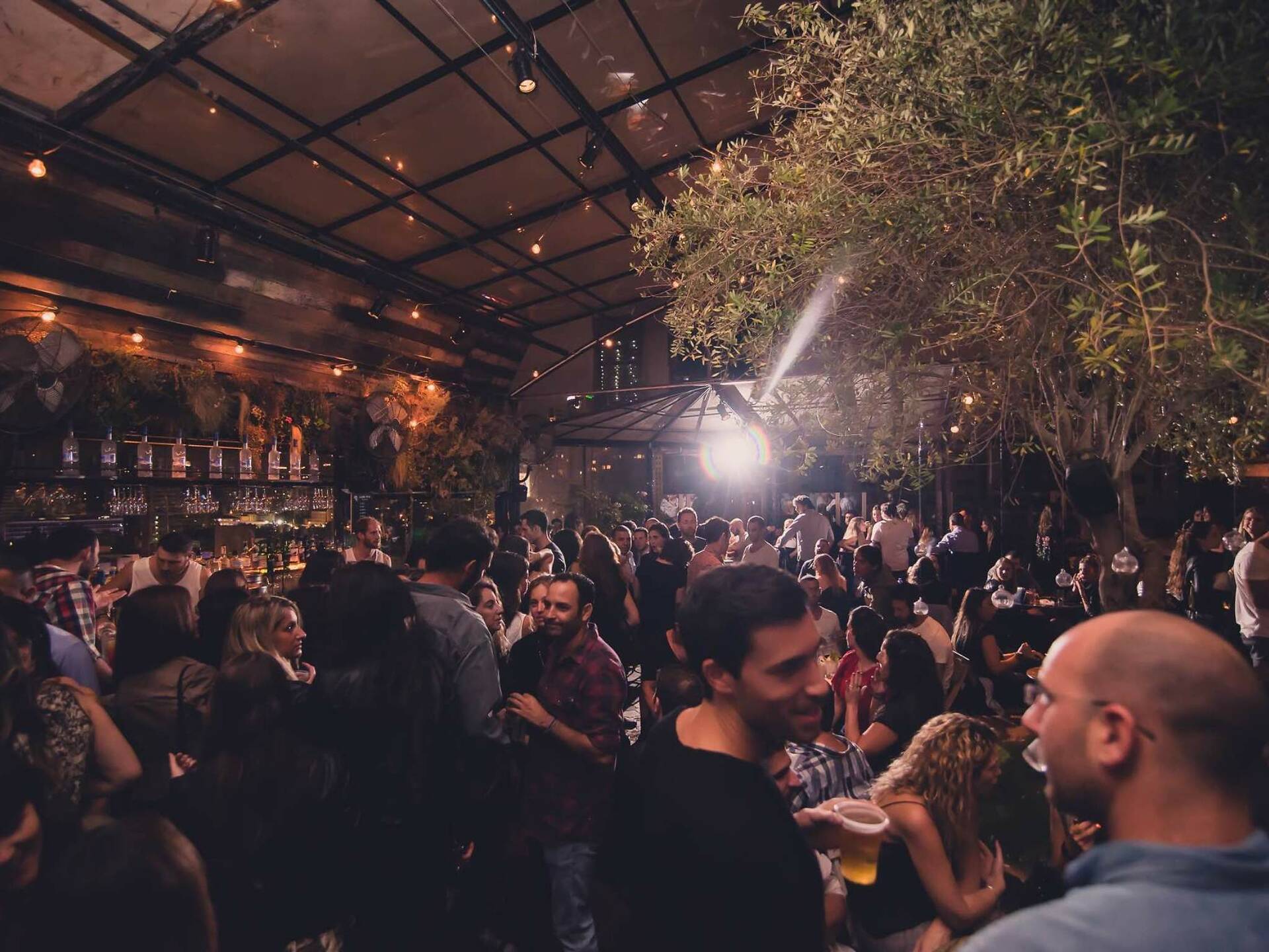 Tel Aviv nightlife's best pick up bars and clubs