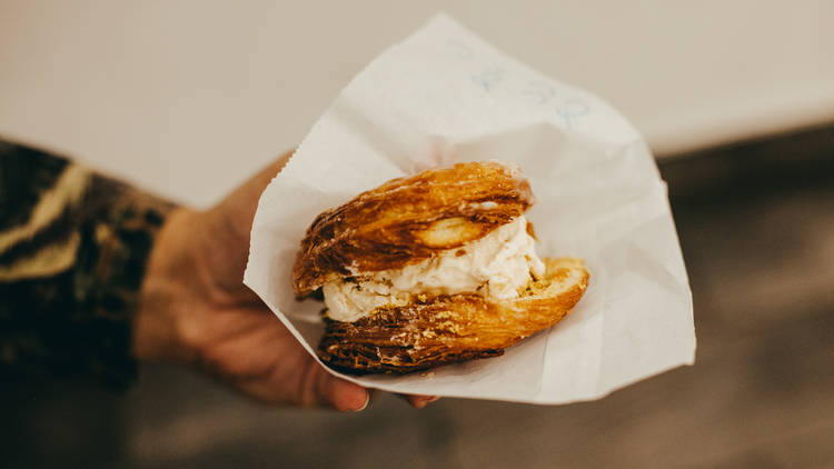 Creamy Bun with Horchata Ice Cream at Bengees