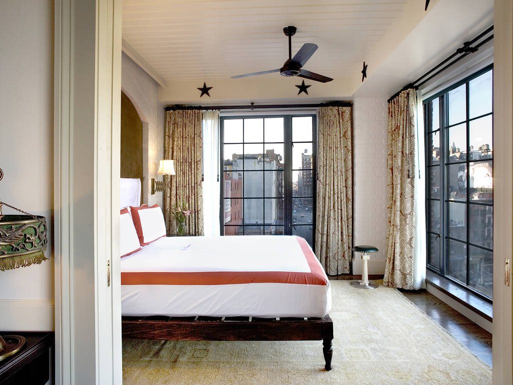 17 Best Hotels With a View in NYC for 2024 | Best Places to Stay in NYC