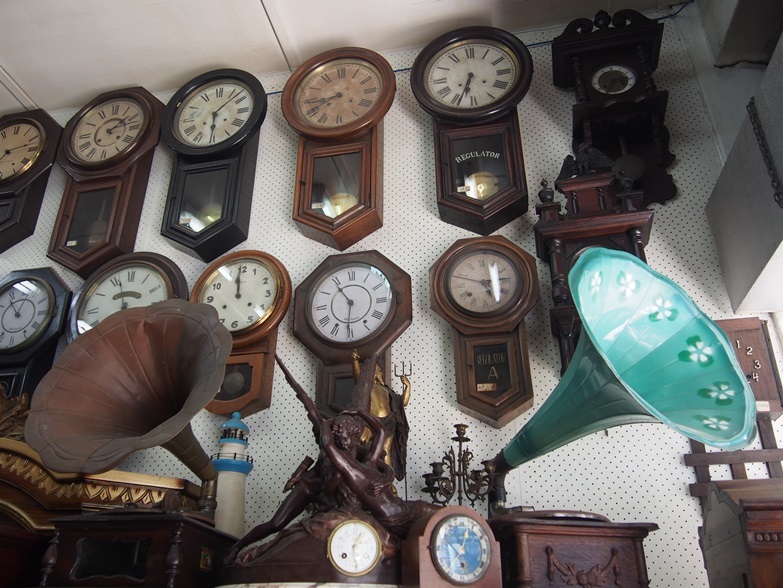 Watch and store clock shop