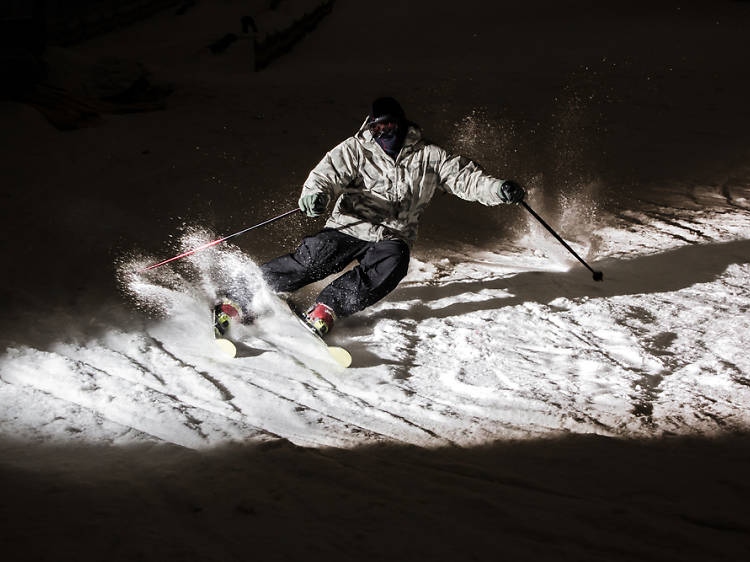 Esquiant en la foscor