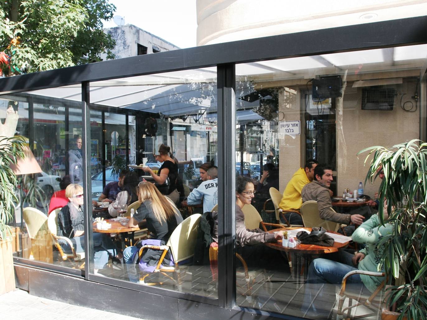 The best Tel Aviv cafés - from coffee and tea to pastries and food