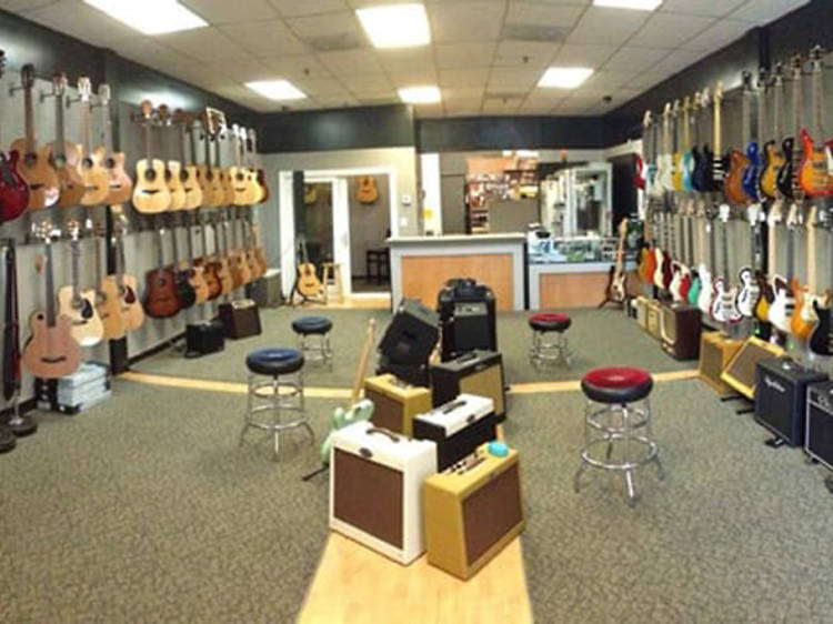 Crossroads Guitar Shop