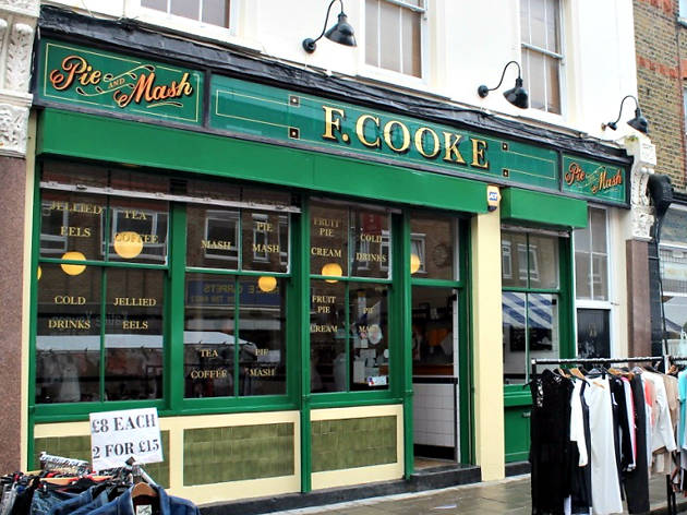 London's best pie & mash shops, F Cooke Hoxton