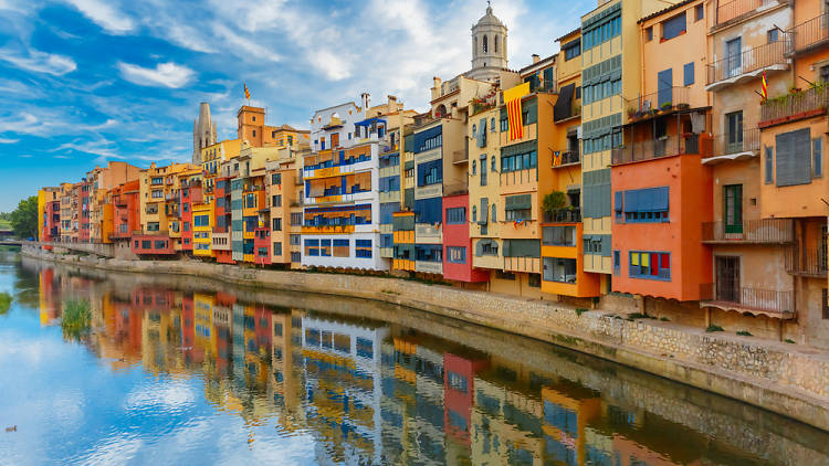 Hem passat de la Girona gris a una Girona multicultural en un temps rècord