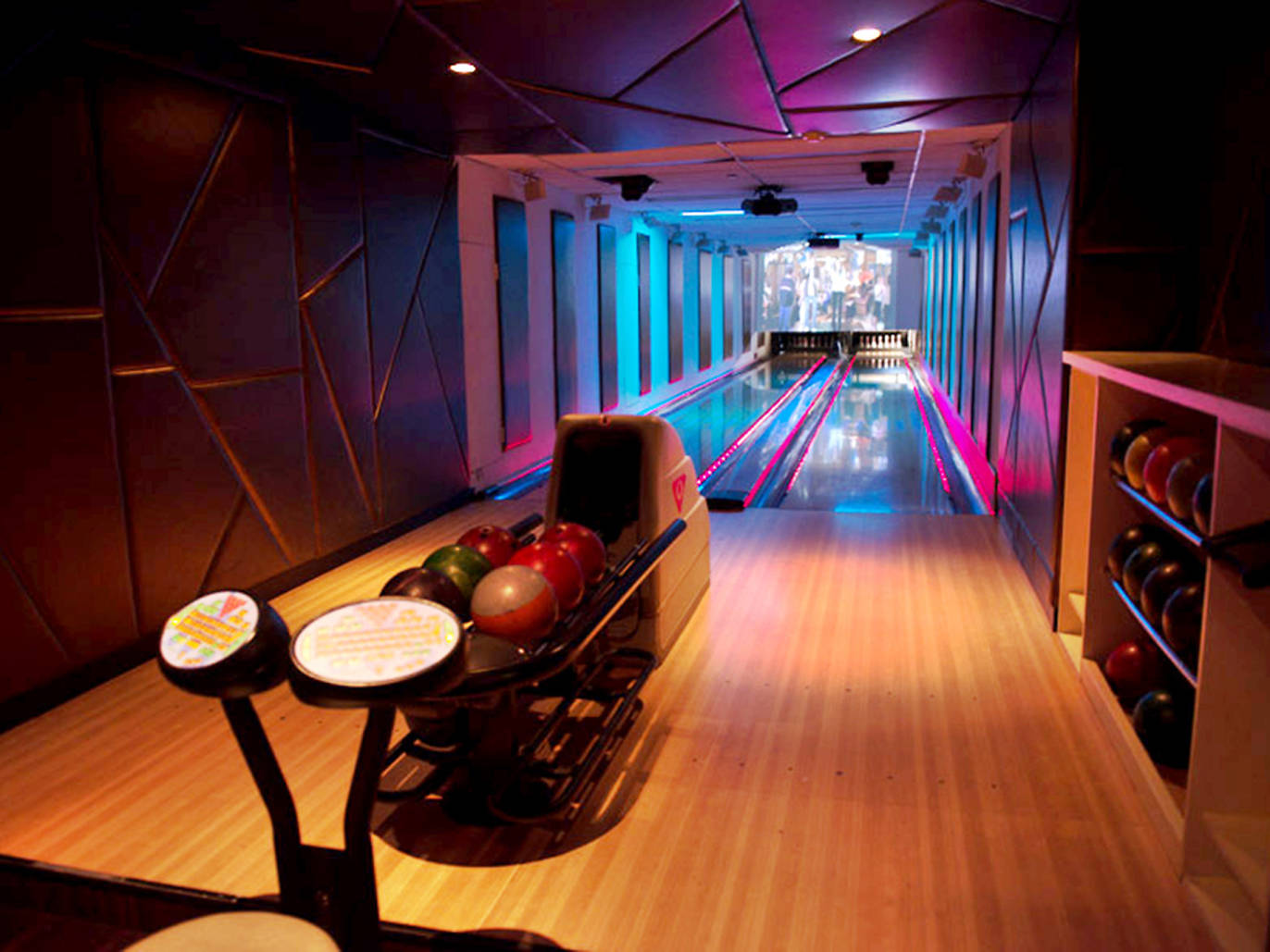 Where to go bowling in NYC including bars and traditional alleys